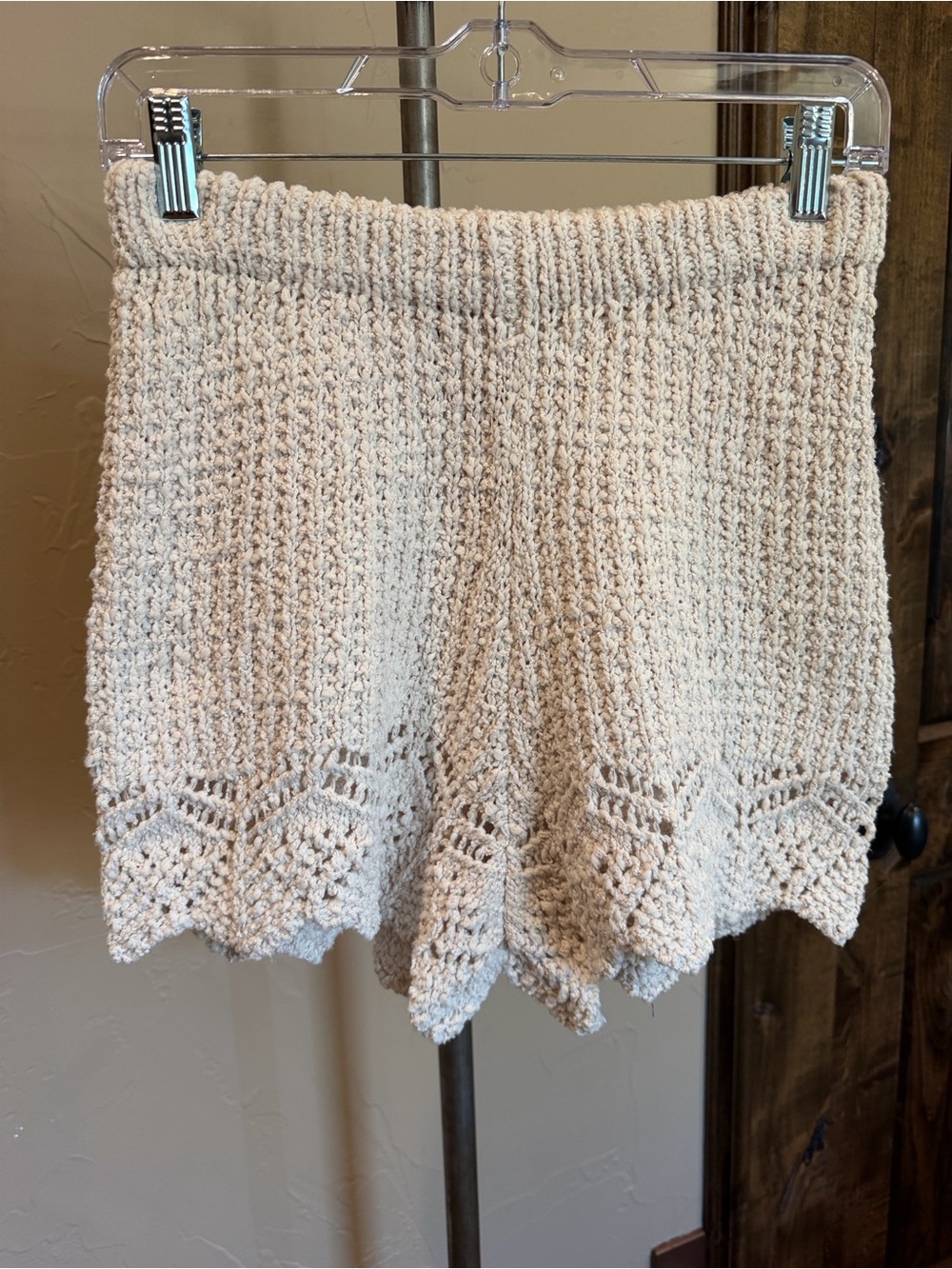 Bluivy Crochet Scallop Hem Shorts - Cream